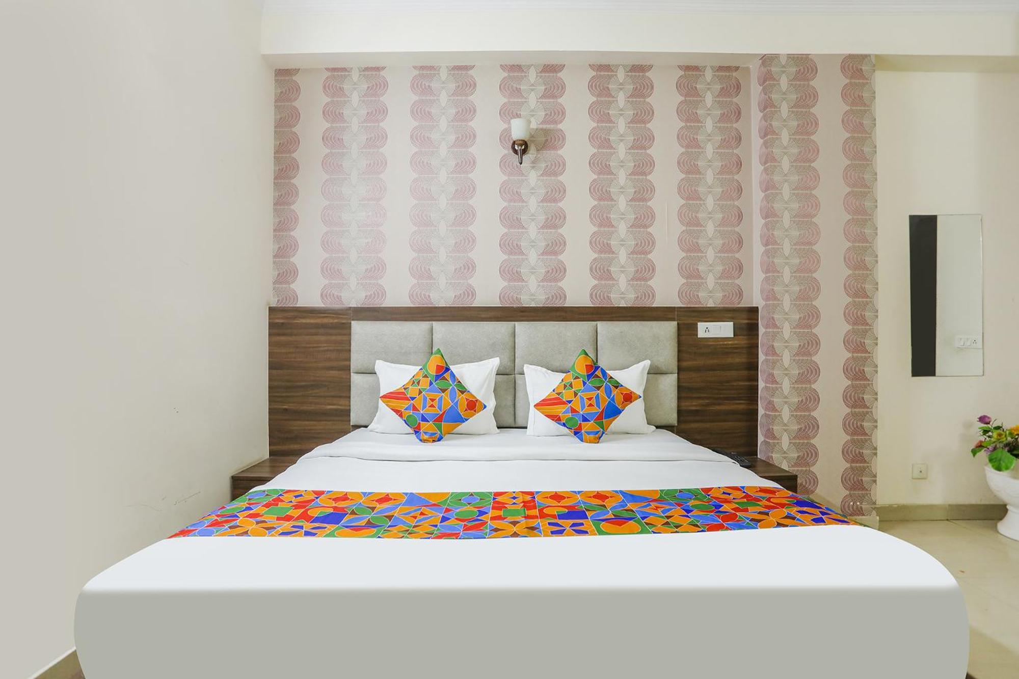 Fabhotel Corporate Stay Noida Luaran gambar